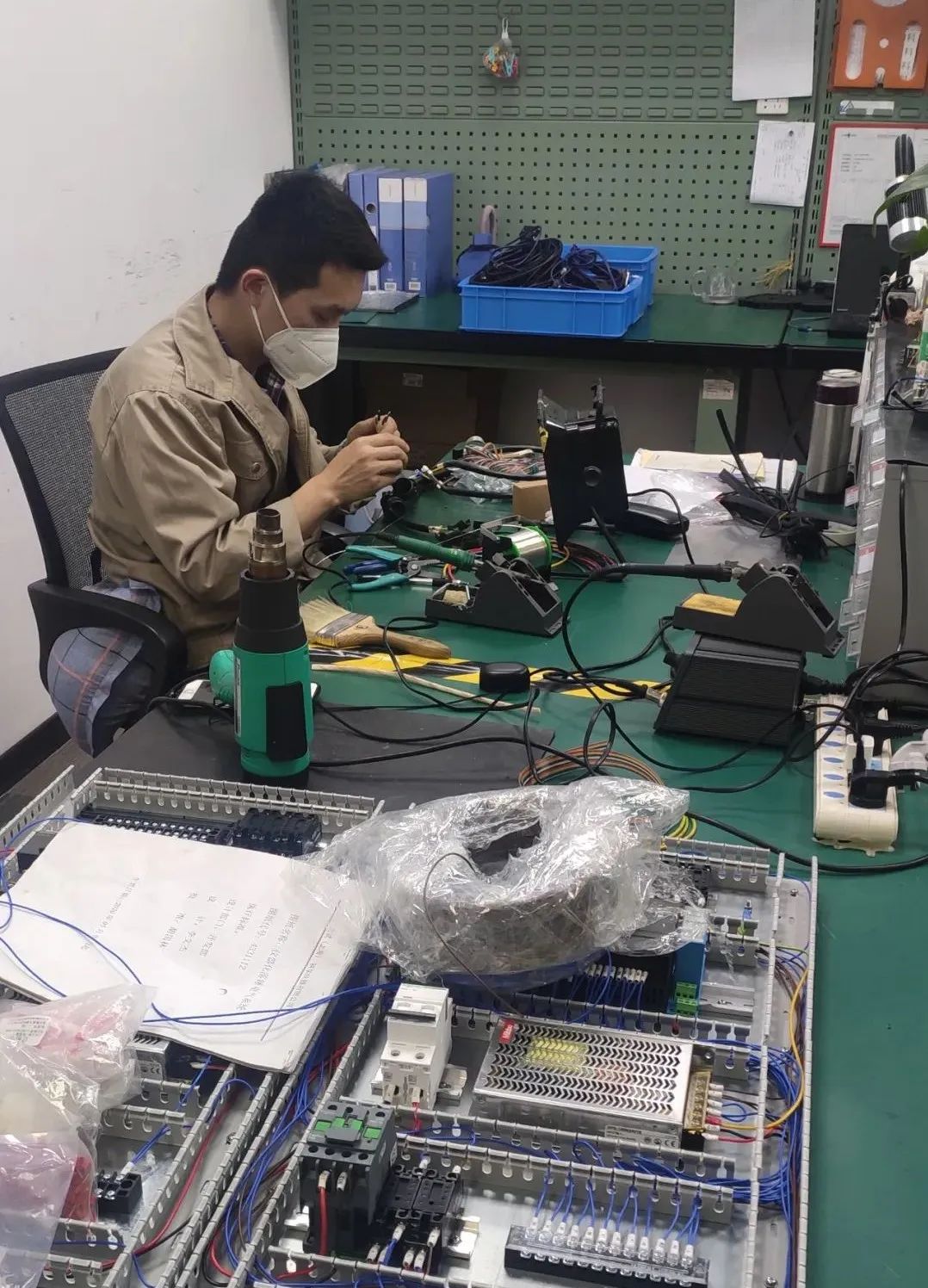 复工复产有序推进 多措并举保质保供_电液伺服新闻万能试验机_复合质料力学性能测试仪_疲劳试验机制造商_Z6尊龙凯时